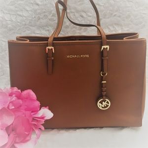 Michael Kors | Jet Set Travel Large Saffiano Tote Bag